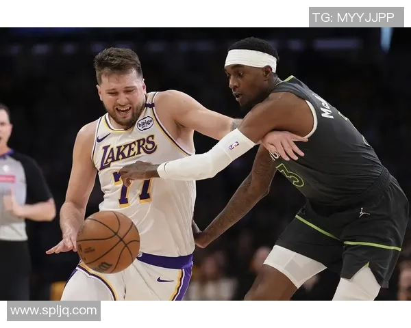 湖人对阵森林狼精彩直播回顾及赛后分析分享