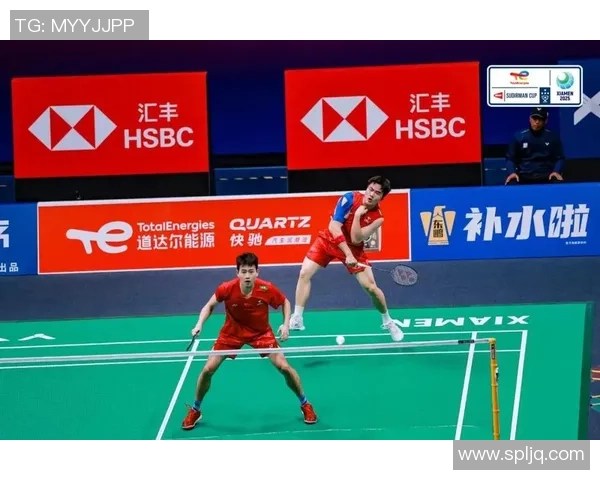 中国羽毛球队在苏迪曼杯小组赛中迎战马来西亚队的精彩对决分析